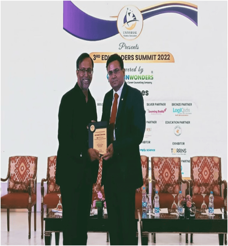 Dr Ajay Rana interacting with students at an innovation hub