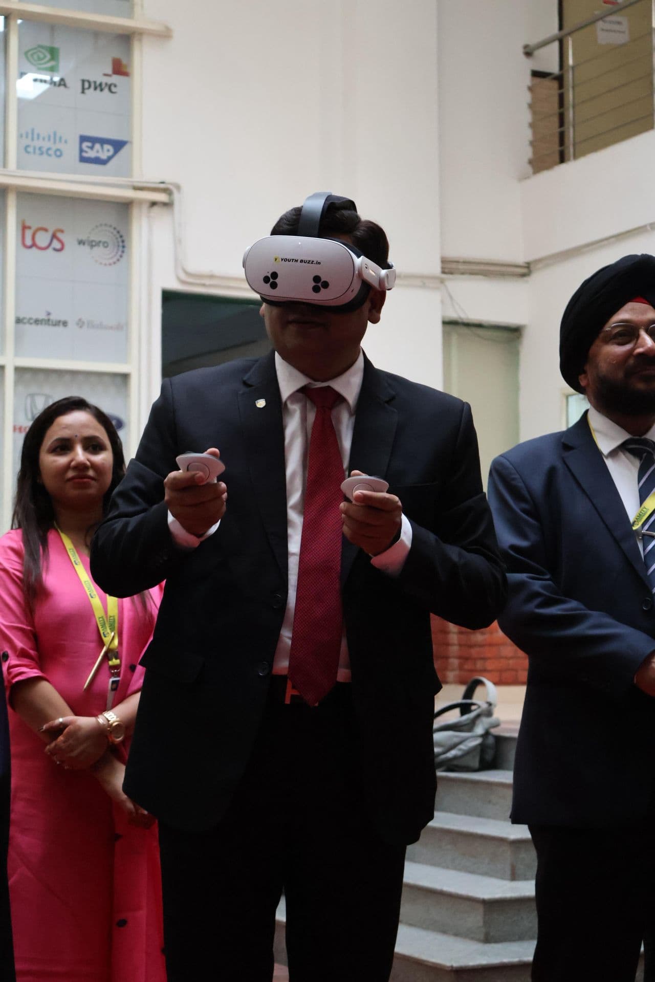 Dr Ajay Rana experiencing cutting-edge educational technology
