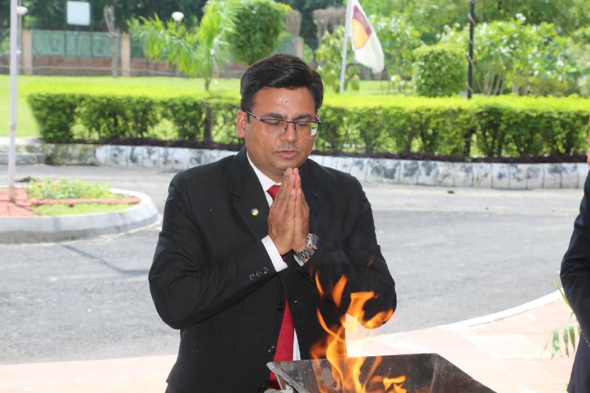 Dr Ajay Rana performing havan prayer ceremony